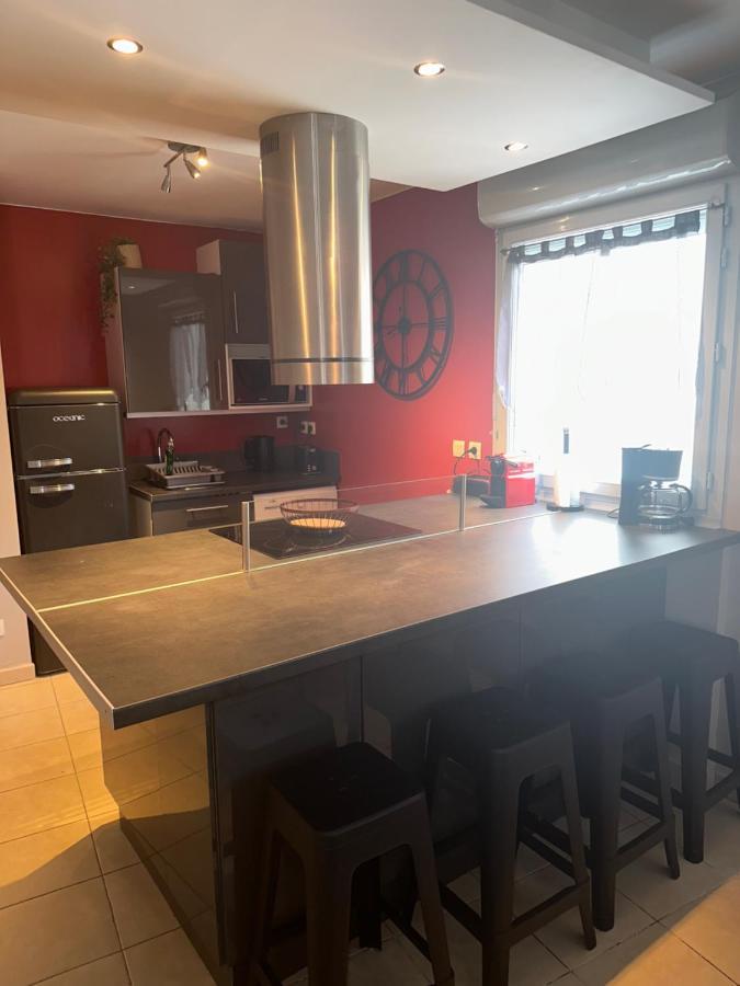 Superbe Appartement Tout Equipe Avec Parking. Марсель Екстер'єр фото